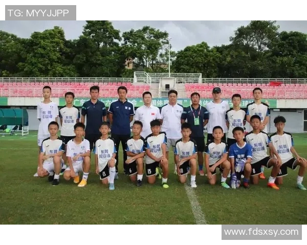 竞技体育的目标与意义探讨：提升身体素质、培养团队精神及塑造国家荣誉