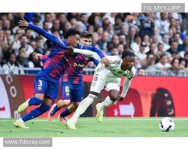 西甲巴萨对皇马现场直播全程